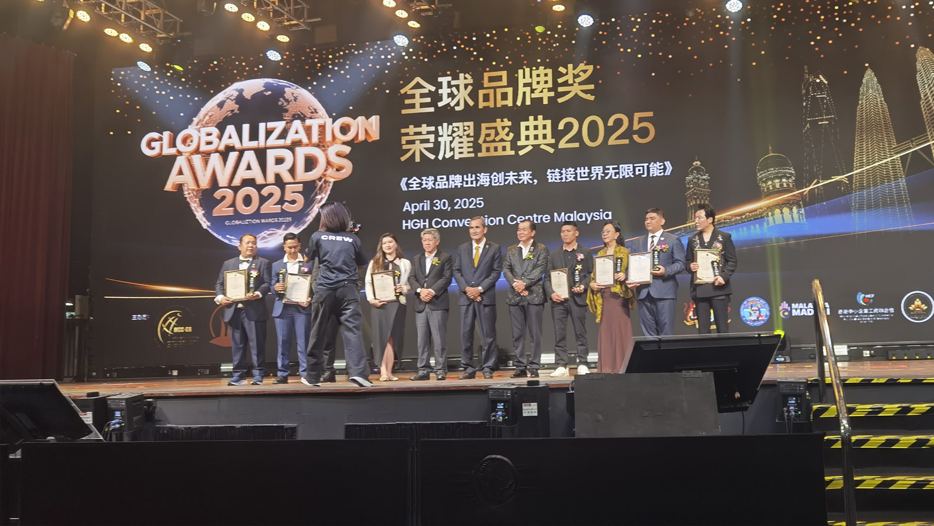 k8凯发荣获2025国际健康睡眠科技金奖 科技睡眠方案闪耀马来西亚荣耀盛典